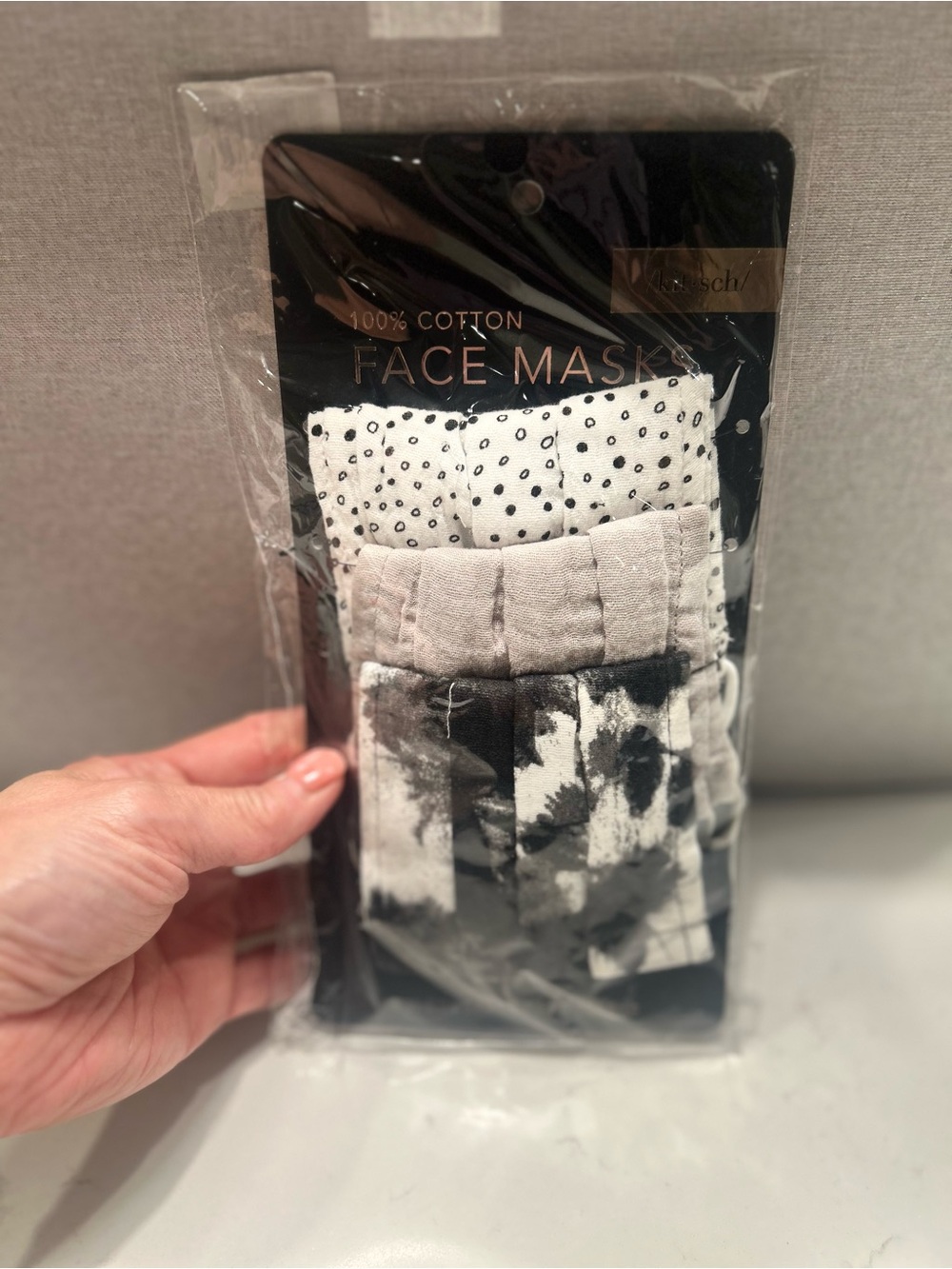 NWT Face Mask 3-Pack in White, Light Gray & Black -